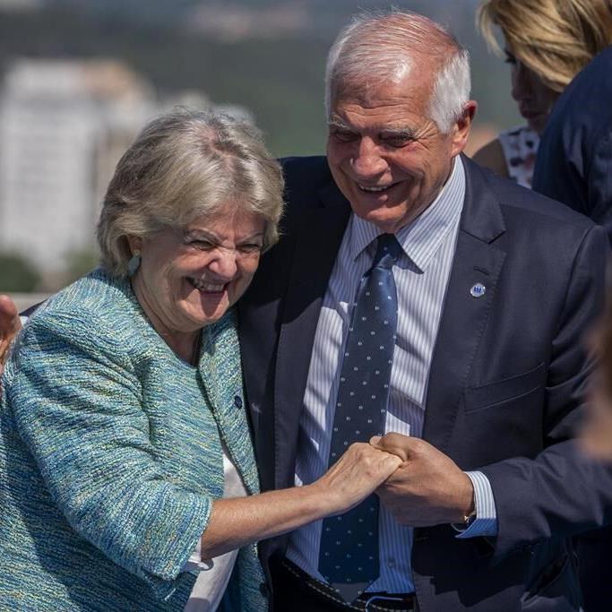 Von der Leyen urges moves to bring Ukraine, Moldova into EU to avoid Russian, Chinese influence